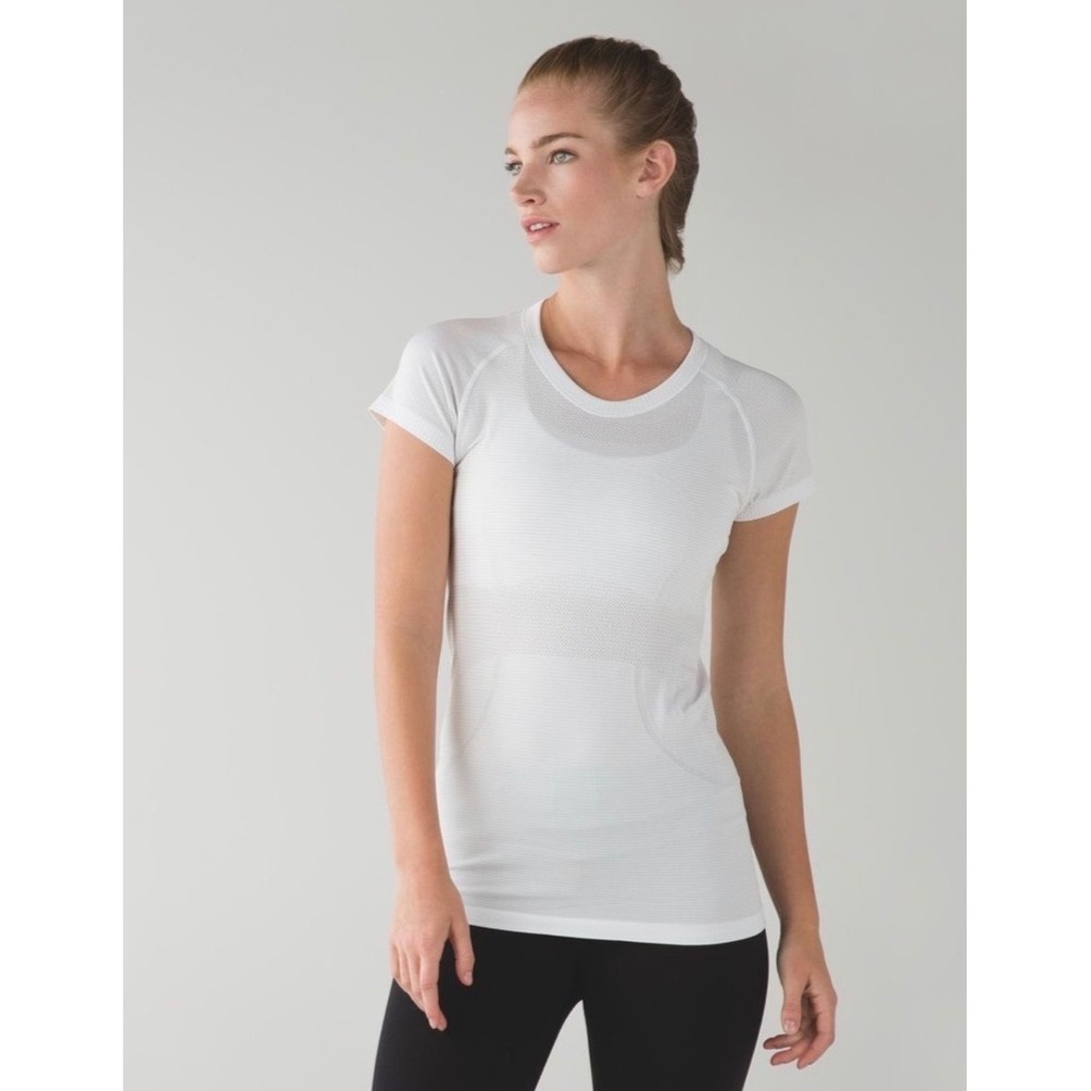 Lululemon Swiftly Tech Short Sleeve Crew White Seamless Running Shirt Size 6
